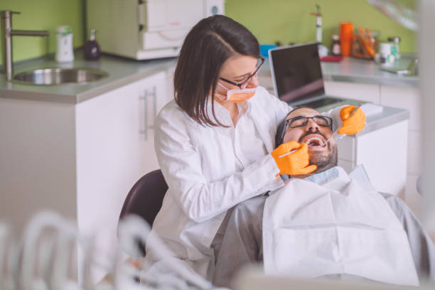 Best Holiday Emergency Dentist in Keego Harbor, MI
